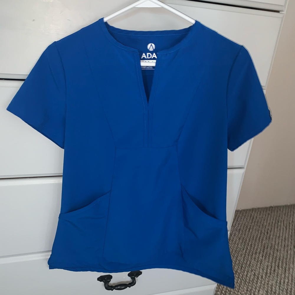 ADAR Addition scrub top